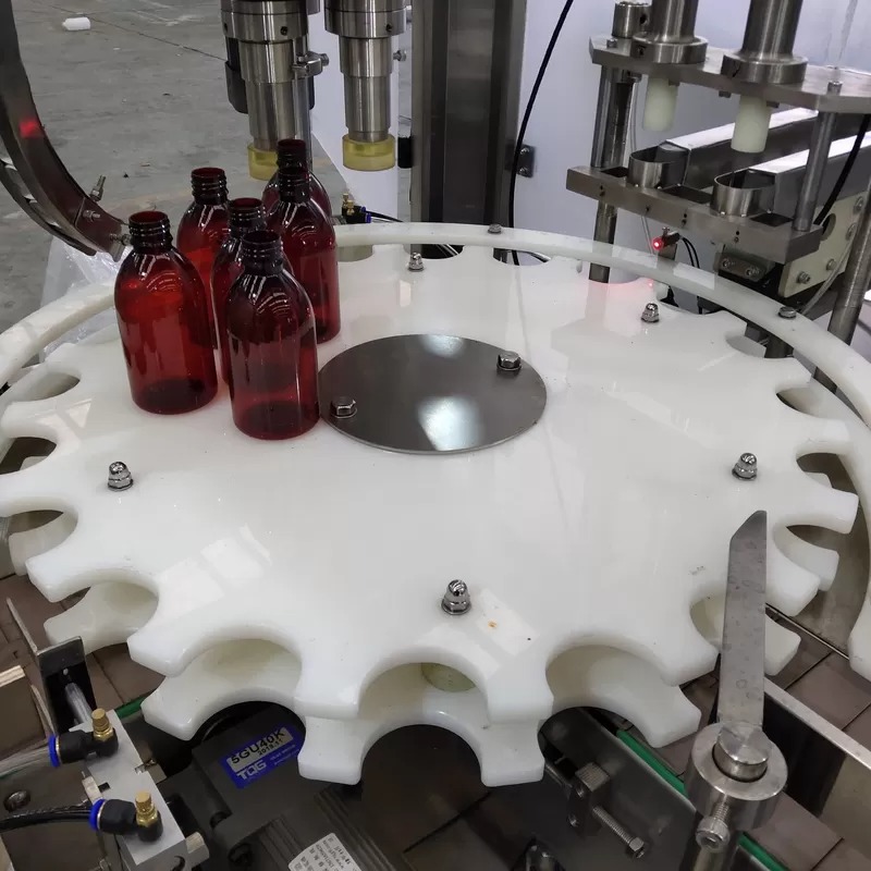 Siemens PLC Control Oil Bottle Filling Machine